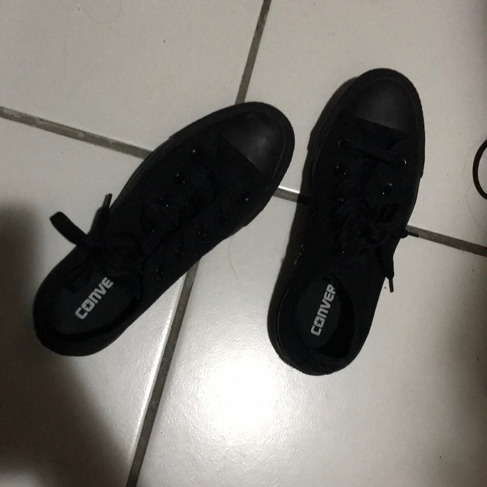 Black converse
